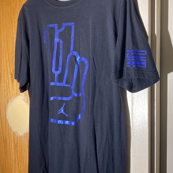 Retro 11 - Picture 3 of 4